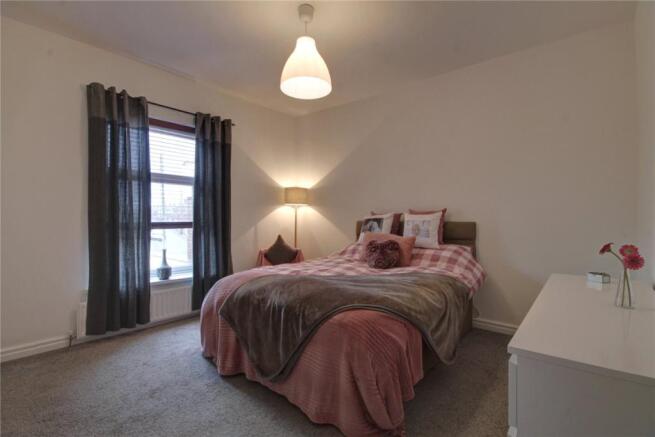 Bedroom 1 Pic 1