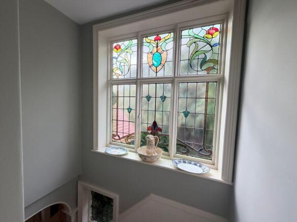 5 bed Semi-Detached for sale Image 11