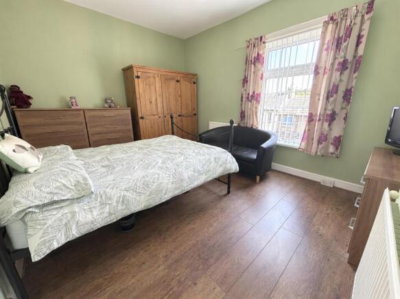Castle Terrace, Rastrick, Brighouse HD6 photo 4