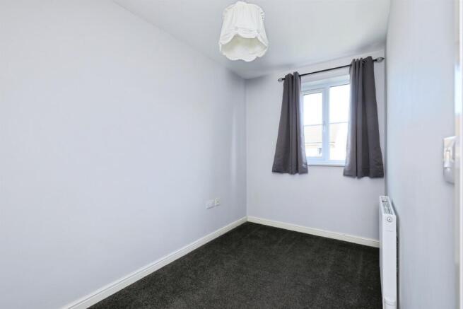 4 bed Semi-Detached for sale Image 10