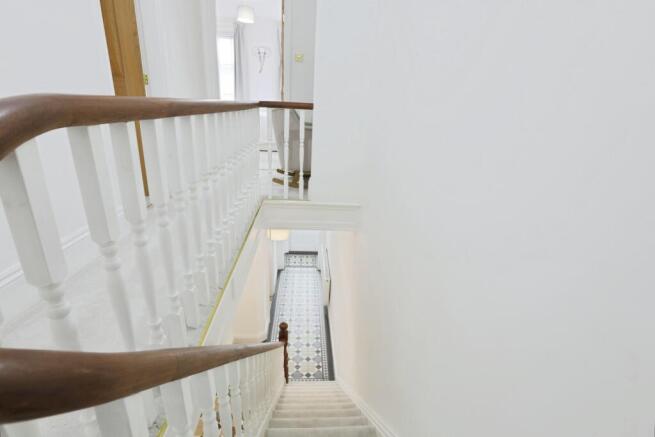 3 bed Terraced for sale Image 11