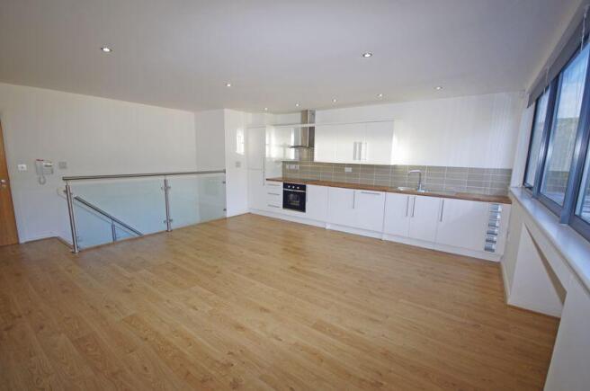 Open plan living room / kitchen