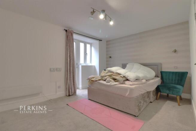bedroom.jpg