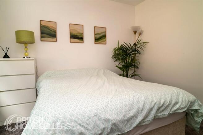 3 bed Bungalow for sale Image 12