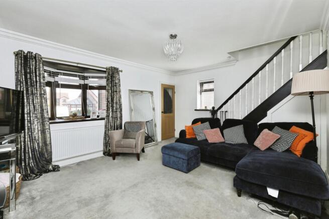 3 bed Semi-Detached for sale Image 6