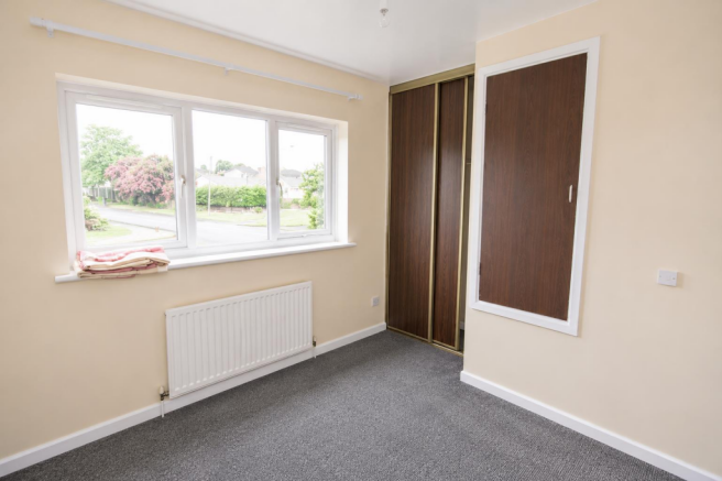 2 bed Semi-Detached to rent Image 9