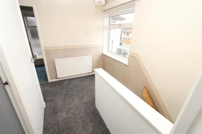 3 bed Semi-Detached for sale Image 5