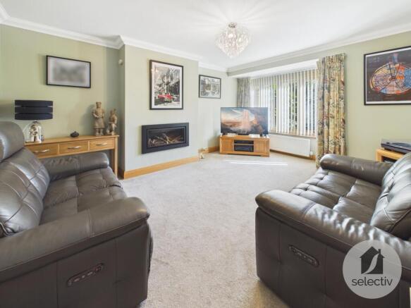 4 bed Semi-Detached for sale Image 4