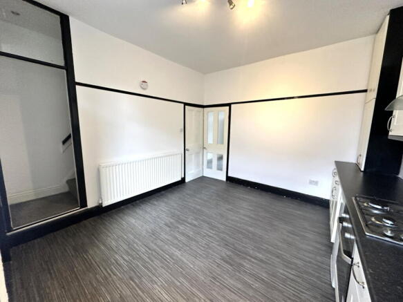 2 bed Semi-Detached for sale Image 11