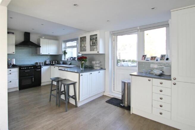 Kitchen/Breakfast Room/Diner: