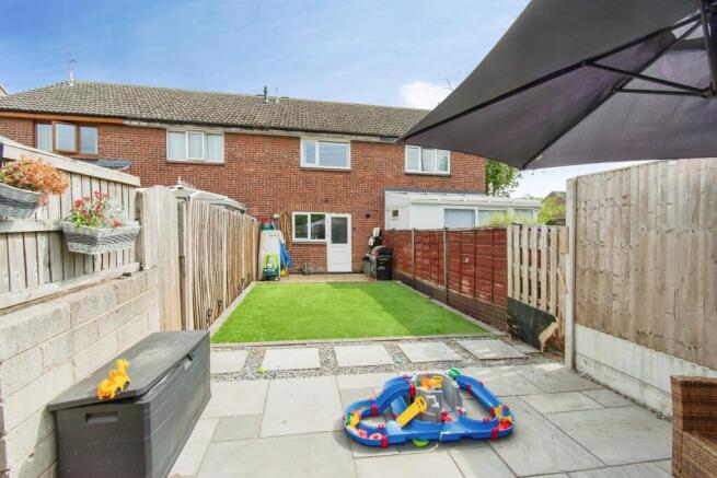 2 bed Terraced for sale Image 11