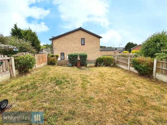 2 bed Apartment for sale Image 8