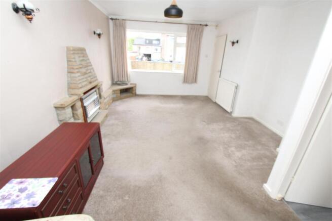 3 bed Semi-Detached for sale Image 5