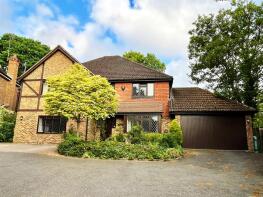 Thaneville, Vigo Lane, Yateley GU46 6EP