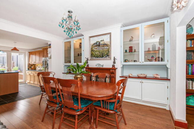 3 bed Terraced for sale Image 8