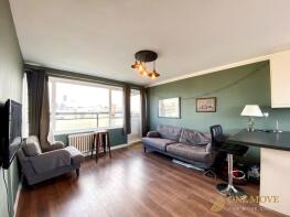 Flat 39, Gilbert House, Churchill Gardens Estate, London SW1V 3HN