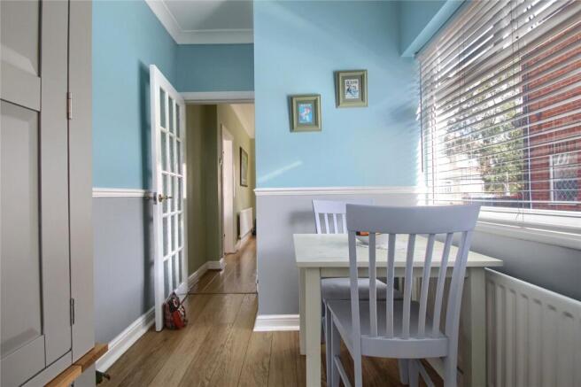 3 bed Semi-Detached for sale Image 6