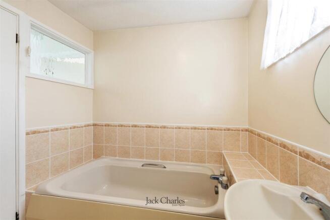 7 Guestwick, TN10 4HU 014.jpg