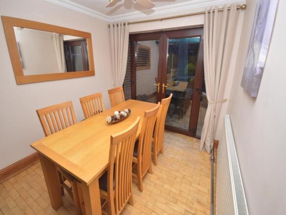 Lounge / Dining Room