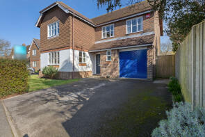 36, Priors Acre, Chichester PO18 0ER
