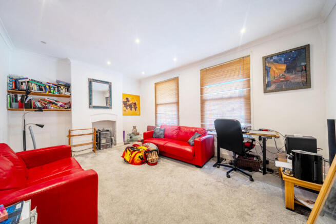 1415302-9-69a57da...