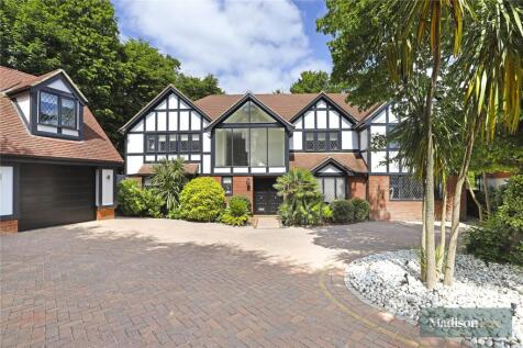 Stradbroke Park, Tomswood Road, Chigwell, Essex, IG7
