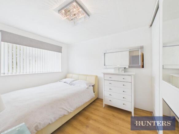 3 bed Semi-Detached for sale Image 9