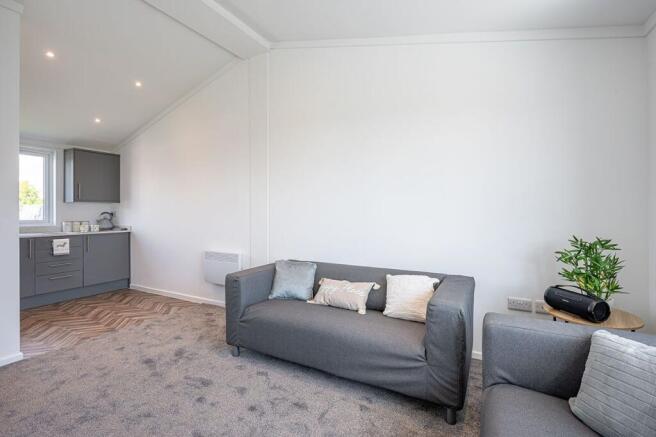 2 bed Chalet for sale Image 5
