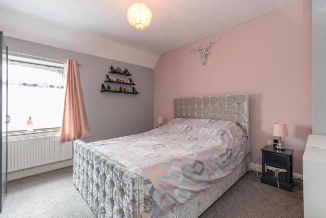 Bedroom 1 (Double)