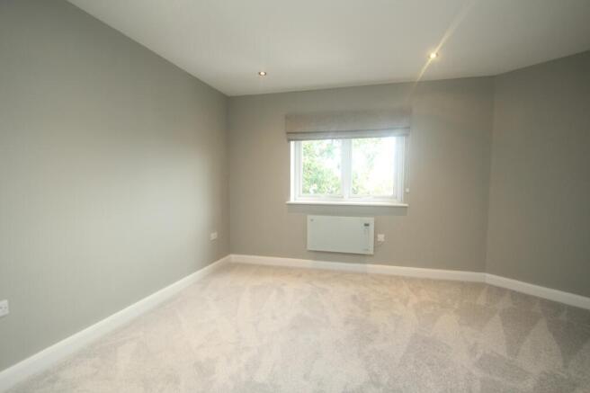 2 bed Flat to rent Image 9