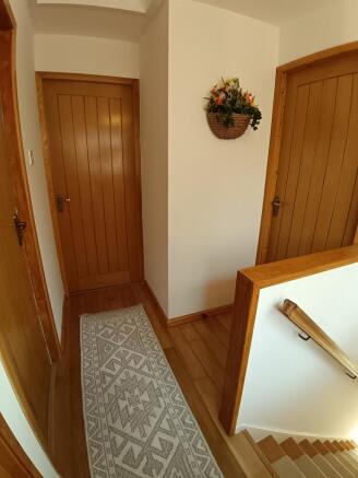 2 bed Semi-Detached for sale Image 9
