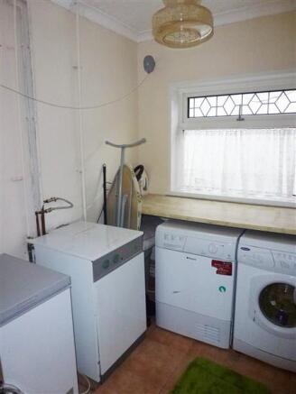 UTILITY ROOM :