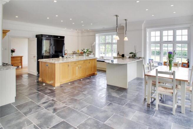 Kitchen/Breakfast Rm