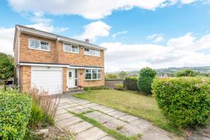 16, Cleveland Way, Shelley, Huddersfield HD8 8NQ