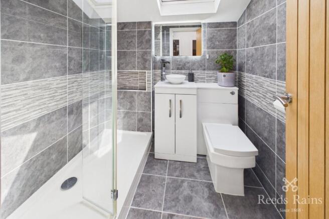 2 bed Detached for sale Image 7