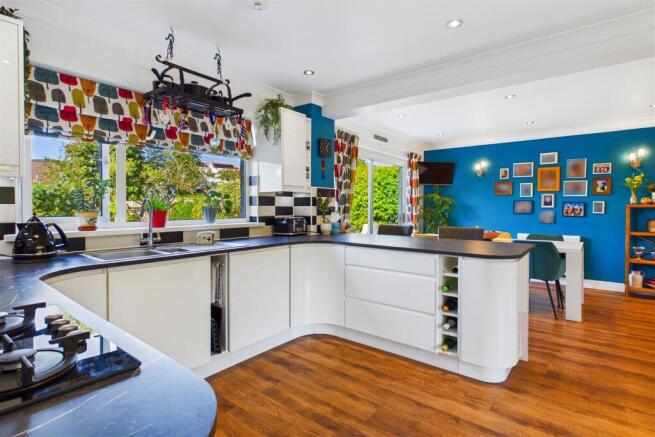 Kitchen Diner