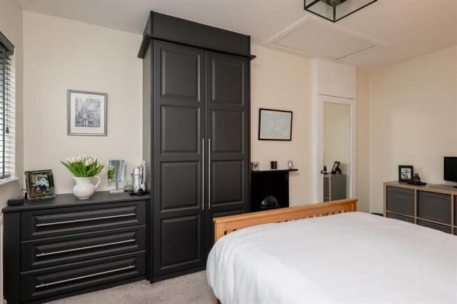 10.BEDROOM