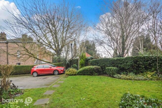 2 bed Apartment for sale Image 11