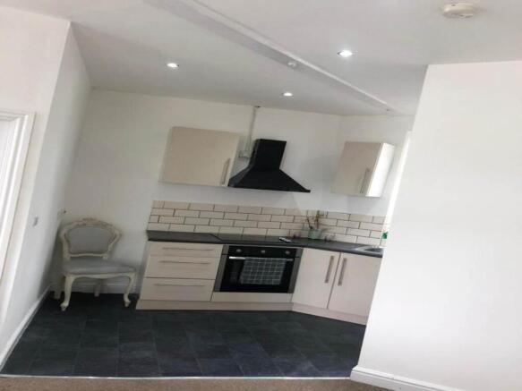 274 Thornhill (Kitch