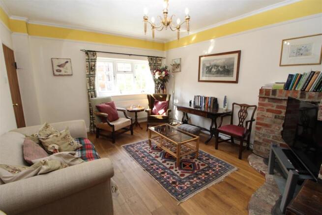 SITTING ROOM