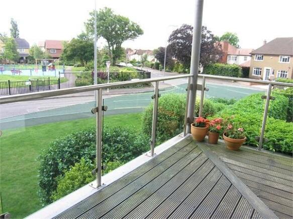 Photo 10