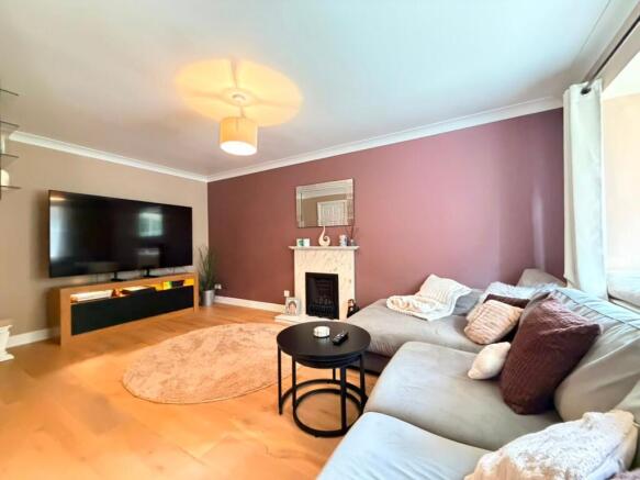 3 bed Semi-Detached for sale Image 5