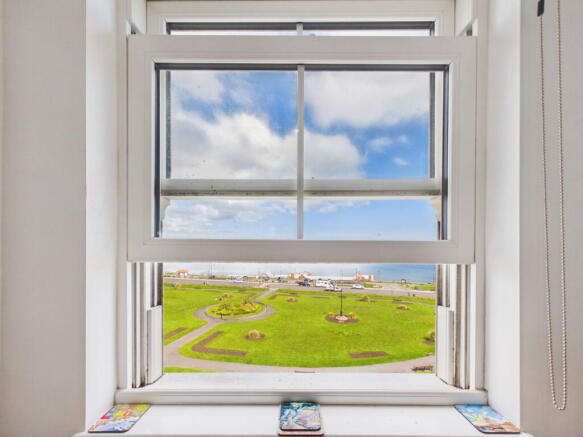 2 bed Penthouse for sale Image 4