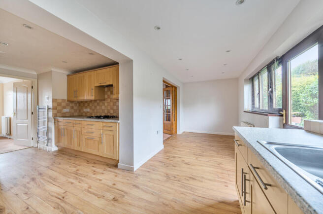 1381553-9-691746f...