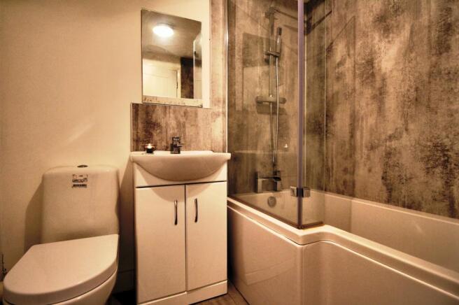 IMG_2975_6_7_Interior 4