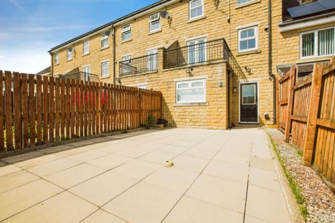 4 bed Town House for sale Image 7