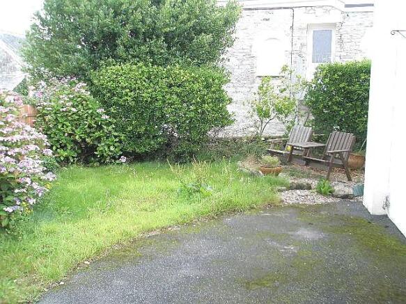 Photo 6