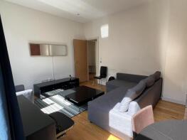 Flat 2, 1b, Redcliffe Road, London SW10 9NR