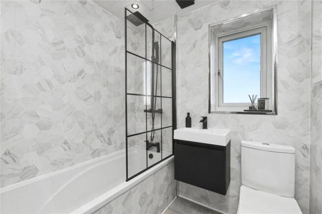 3 bed Semi-Detached for sale Image 7