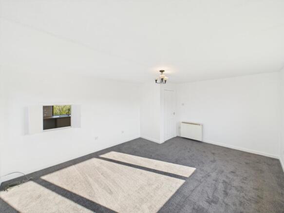 CAM01791G0-PR0155-STILL007